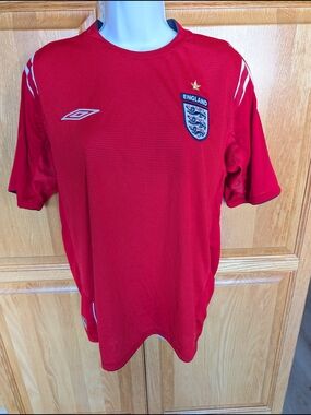 Umbro England Men's Red Soccer Jersey with Crest